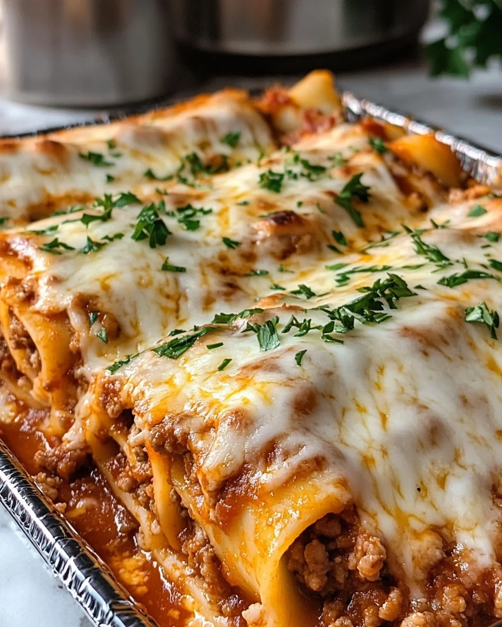 Cheese and Meat Lasagna Rolls