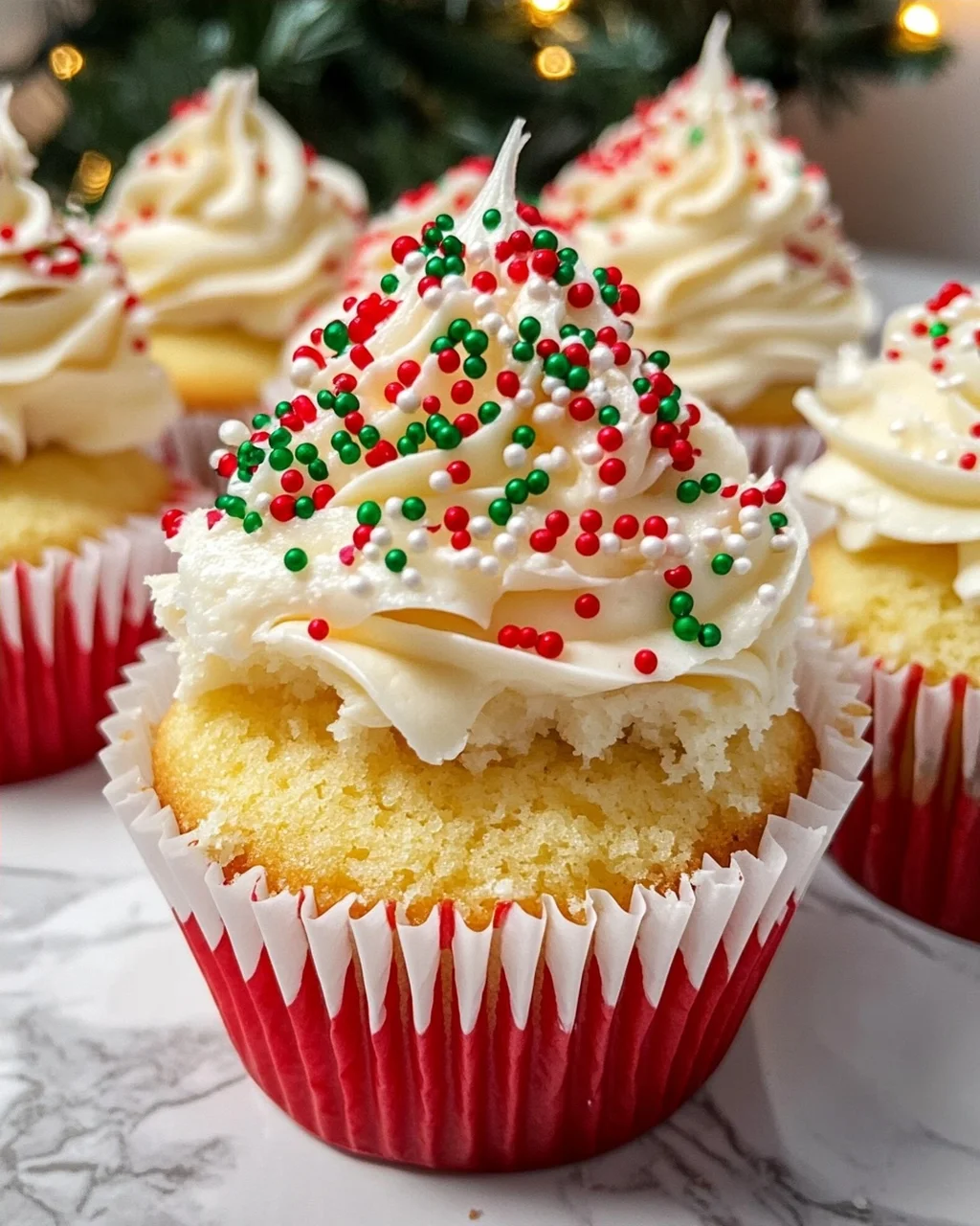 Christmas Cupcakes with Cream Cheese Frosting