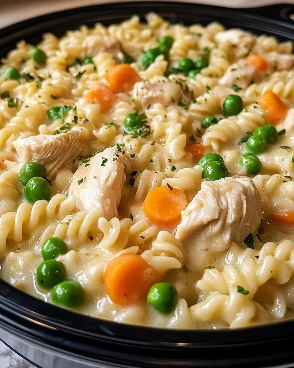Crockpot Chicken Pot Pie Pasta