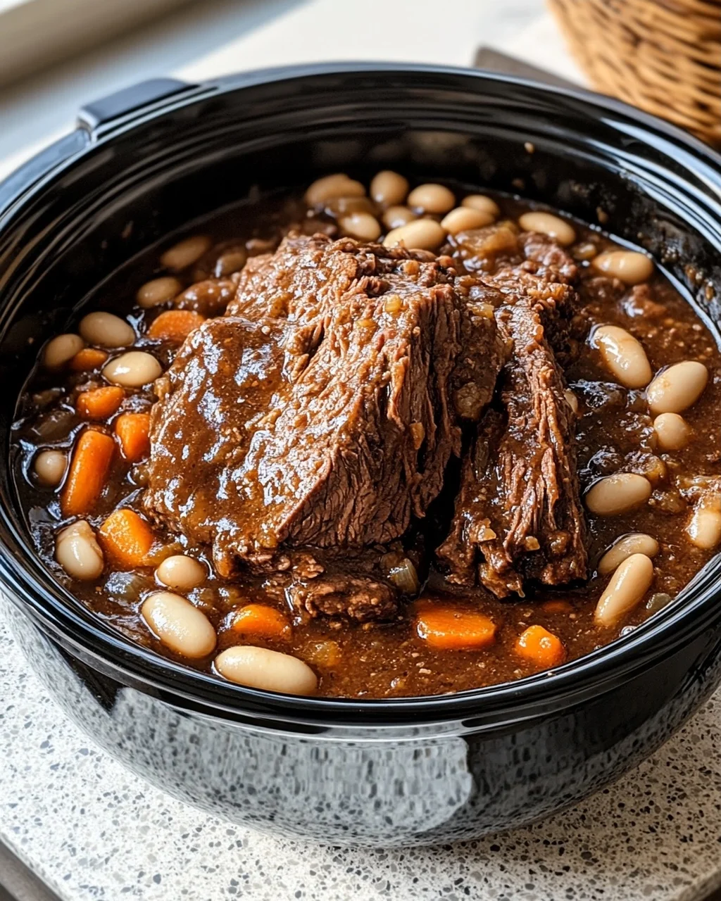 Slow Cooker Beef Roast with Beans and Carrots