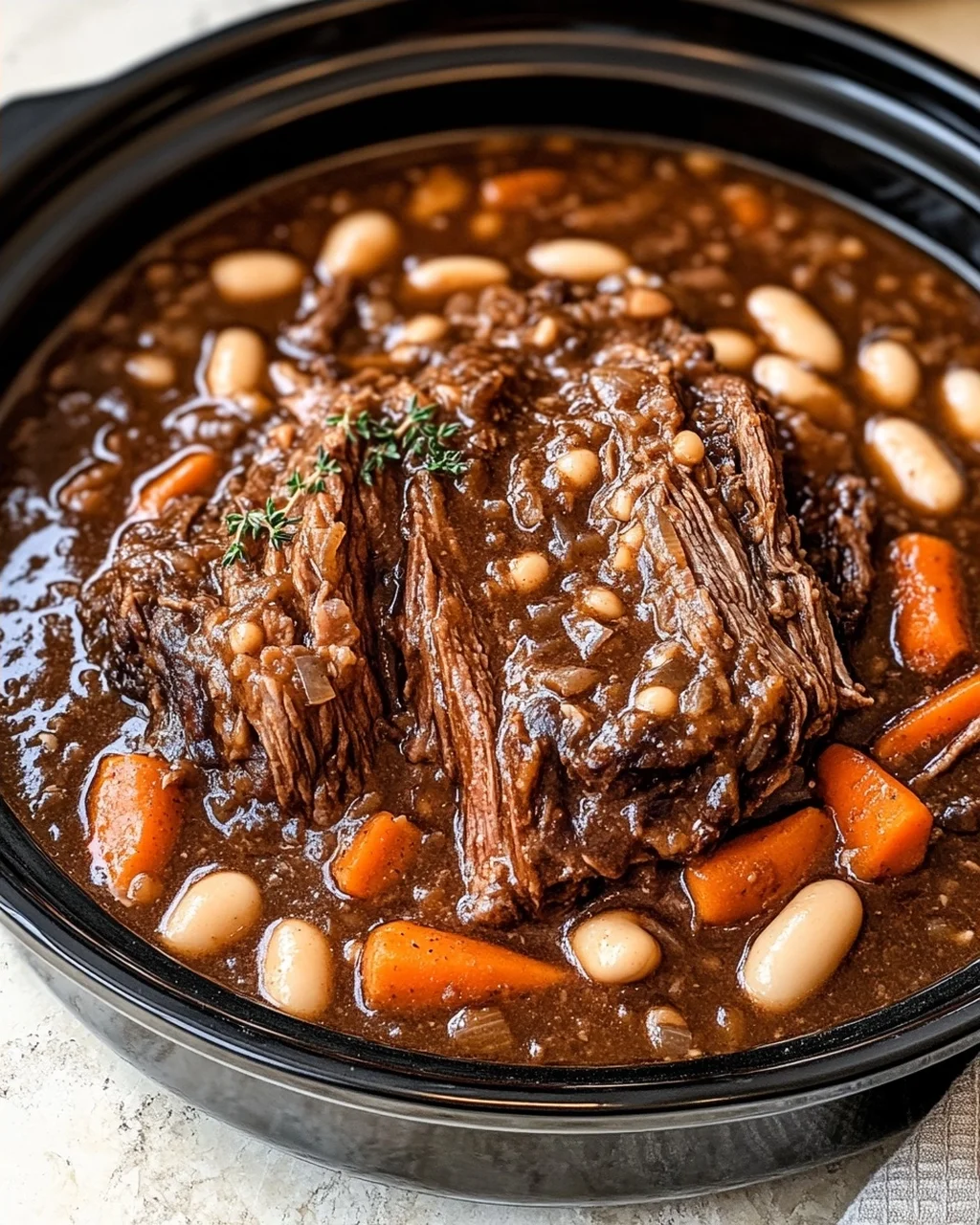 Slow Cooker Beef Roast with Beans and Carrots