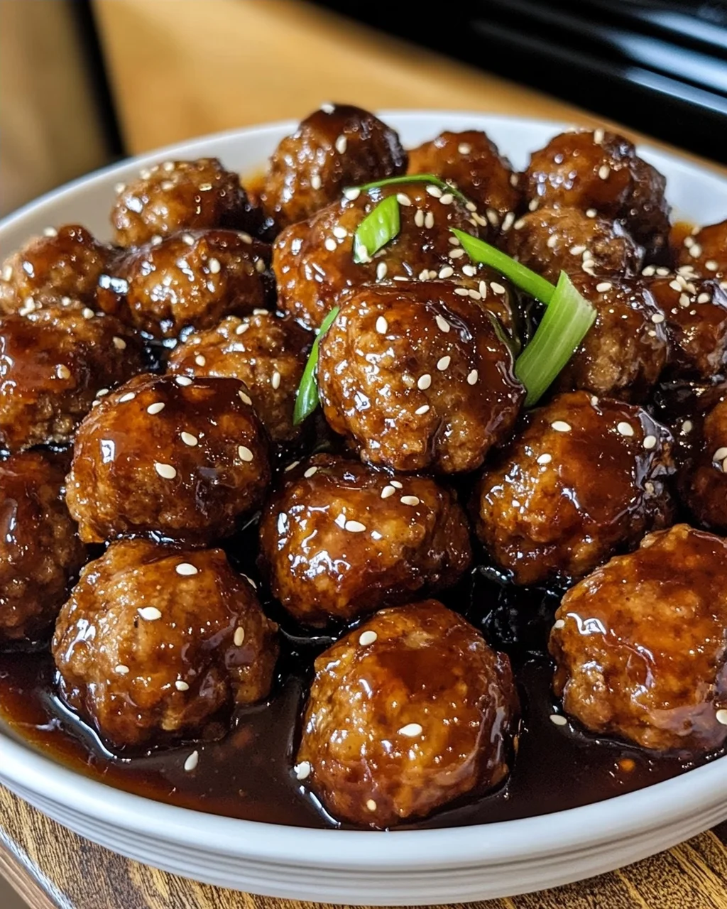 Slow Cooker Honey Garlic Glazed Meatballs